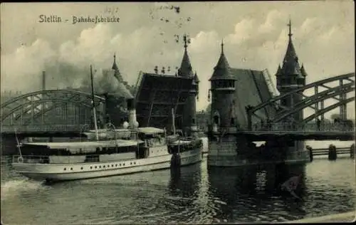 Ak Szczecin Stettin Pommern, Bahnhofsbrücke, Dampfer