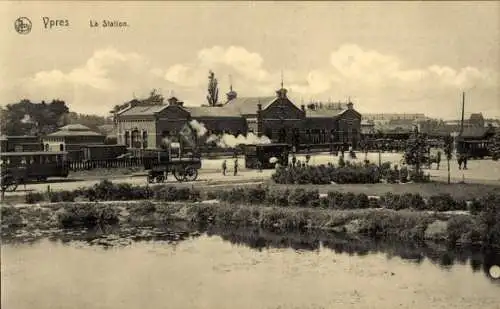 Ak Ypres Westflandern, La Station