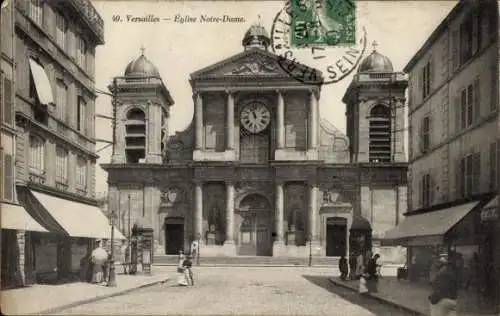 Ak Versailles Yvelines, Kirche Notre Dame, Turmuhr, Straße, Geschäfte