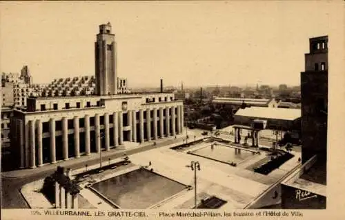 Ak Villeurbanne Rhône, Gratte-Ciel, Place Marechal-Petain, les bassins, Rathaus