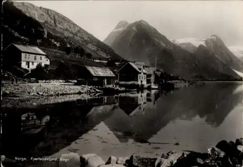 Ak Sogn Norwegen, Fjaerlandsfjord