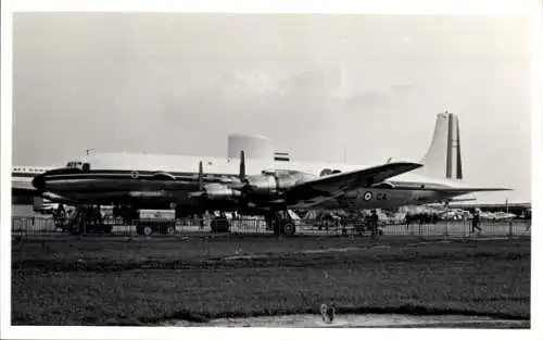 Foto Britisches Militärflugzeug, Flughafen