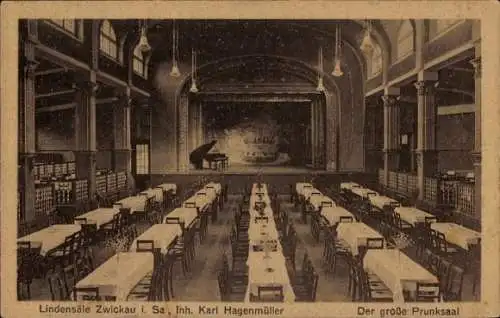 Ak Zwickau in Sachsen, Lindensäle, Inh. Karl Hagenmüller, Großer Prunksaal, Bühne, Flügel