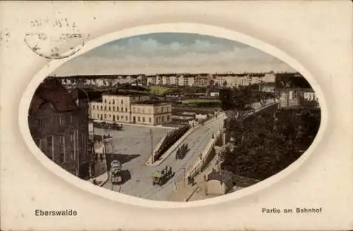 Passepartout Ak Eberswalde in der Mark, Am Bahnhof, Brücke, Straßenbahn