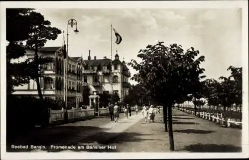 Ak Ostseebad Bansin Heringsdorf auf Usedom, Promenade am Bansiner Hof