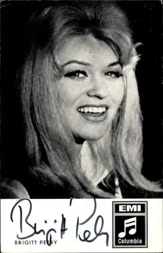 Ak Sängerin Brigitt Petzy, Portrait, Autogramm