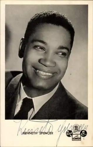 Ak Schauspieler und Sänger Kenneth Spencer, Portrait, Autogramm, Heia Safari