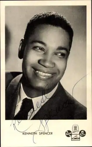 Ak Schauspieler und Sänger Kenneth Spencer, Portrait, Autogramm, Heia Safari