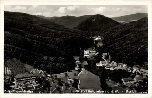 Ak Bad Bergzabern an der Weinstraße Pfalz, Fliegeraufnahme, Kurtal