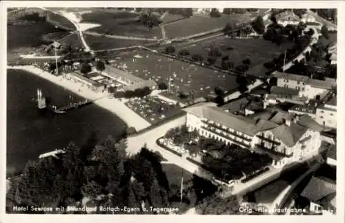 Ak Egern am Tegernsee Oberbayern, Fliegeraufnahme, Hotel Seerose, Strandbad