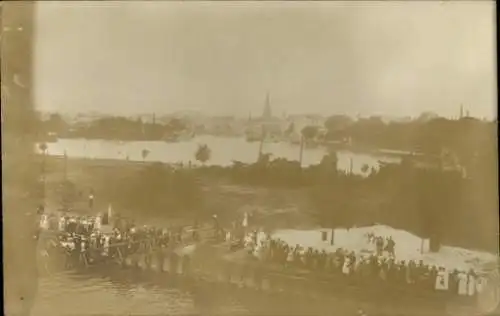 Foto Ak Ostseebad Warnemünde Rostock, Abfahrt von der Anlegestelle