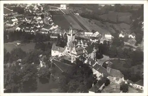 Ak Průhonice Pruhonitz Region Mittelböhmen, Schloss, Fliegeraufnahme