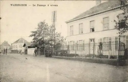 Ak Waregem Waereghem Wareghem Westflandern, Der Bahnübergang