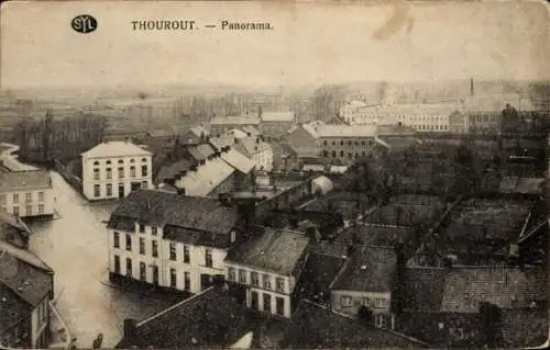 Ak Thourout Torhout Westflandern, Panorama der Ortschaft, Straße, Gebäude