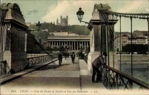 Ak Lyon Rhône, Pont du Palais de Justice, Vue sur Fourviere