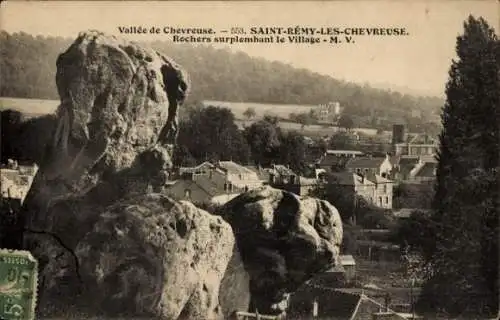 Ak Saint Rémy lès Chevreuse Yvelines, Rochers surplombant le Village