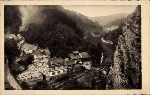 Ak Falkenstein Ludwigsstadt Kreis Kronach Oberfranken, Panorama, Bahnstrecke