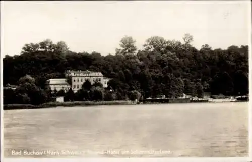 Ak Buckow in der Märkischen Schweiz, Schermützelsee, Strand-Hotel