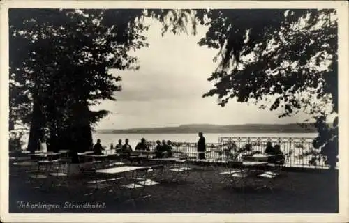 Ak Überlingen am Bodensee, Strandhotel, Terrasse, Seeblick