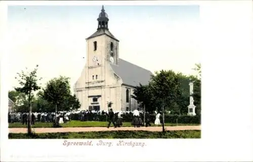 Ak Burg im Spreewald, Kirchgang, Kirche