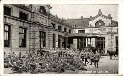 Ak Wallonien Lüttich, Bahnhof Lüttich, Soldaten, 1. WK