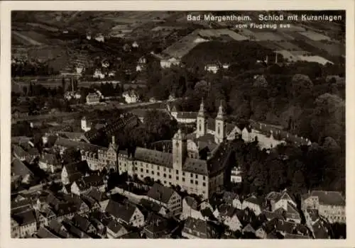 Ak Bad Mergentheim in Tauberfranken, Fliegeraufnahme, Schloss, Kuranlagen