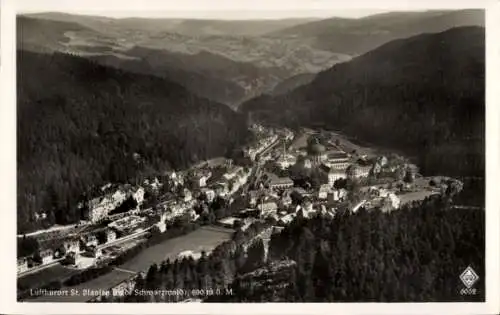 Ak St. Blasien im Schwarzwald, Fliegeraufnahme vom Ort