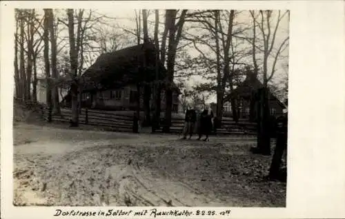 Foto Ak Sottorf Rosengarten Niedersachsen, Dorfstraße, Rauchkate