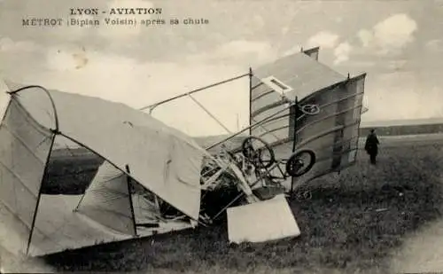 Ak Lyon-Aviation, Metrot nach ihrem Untergang, Biplan Voisin