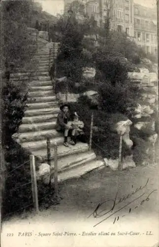 Ak Paris I Louvre, Square Saint Pierre, Escalier allant au Sacre Coeur