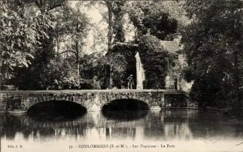 Ak Coulommiers Seine et Marne, Les Capucins, Pont