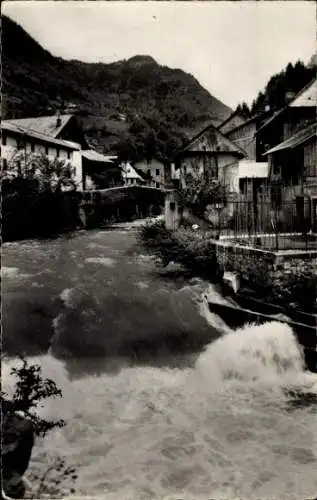 Ak Taninges Haute Savoie, alte Brücke