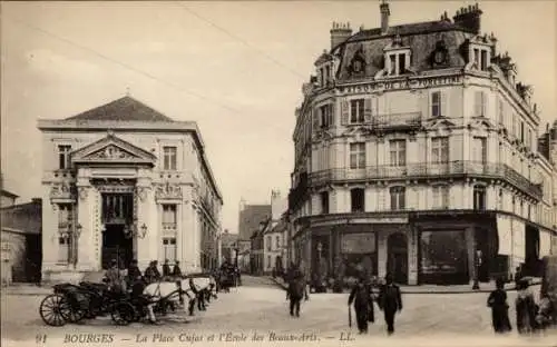 Ak Bourges Cher, La Place Cujas, l'Ecole des Beaux-Arts