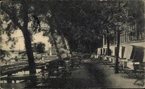 Ak Magdeburg, Luftkurort Salzquelle, Inh. Erwin Hellner, Terrasse