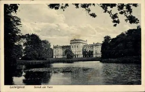 Ak Ludwigslust in Mecklenburg, Schloss, Teich