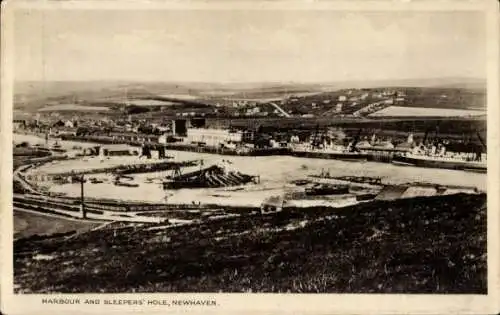 Ak Newhaven East Sussex England, Hafen, Sleepers' Hole