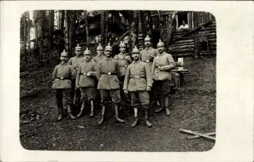 Foto Ak Deutsche Soldaten in Uniformen, Gruppenbild, Kaiserzeit