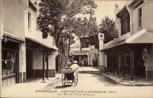 Ak Marseille Bouches du Rhône, Exposition Coloniale 1922, Rue du Village Annamite