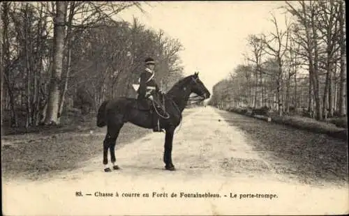 Ak Jagd im Wald von Fontainebleau, Reiter, Trompeter