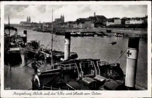 Ak Magdeburg an der Elbe, Blick auf die Elbe, Schiffe, Stadtpanorama