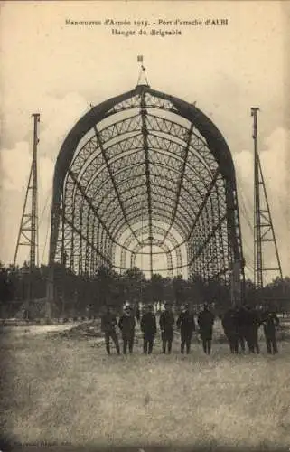 Ak Albi Tarn, Manöver der französischen Armee 1913, Luftschiff-Hangar, Landemasten