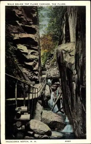 Ak Franconia Notch, New Hampshire, Spaziergang unterhalb der obersten Flume Cascade