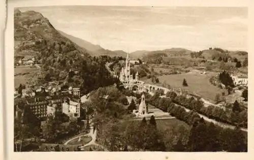 Album mit 20 herausnehmbare Tiefdruckansichten Ak Lourdes 