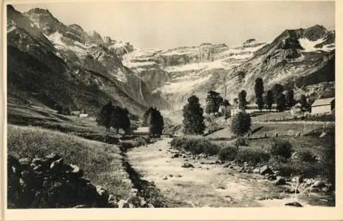 Album mit 12 Heliogravurkarten Gavarnie, Bearbeiten. Foto Quinault - LOURDES