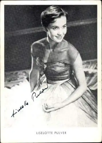 Ak Schauspielerin Liselotte Pulver, Portrait, Autogramm, Film Fritz und Friederike