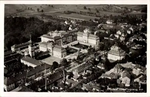 Ak Bruchsal im Kraichgau, Fliegeraufnahme vom Schloss