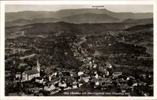 Ak Ulm in Baden Renchen Schwarzwald, Panorama mit Hornisgrinde, Fliegeraufnahme