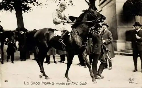 Ak Jockey auf einem Rennpferd