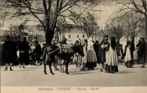 Ak Цетиње Cetinje Montenegro, Markt, Menschen in Trachten