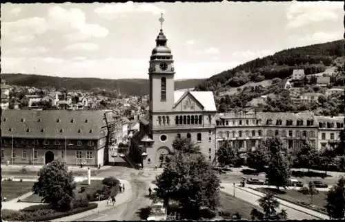 Ak Bad Schwalbach im Taunus, Teilansicht, Kirche